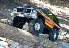 TRX-4 1979 Ford Bronco In Action