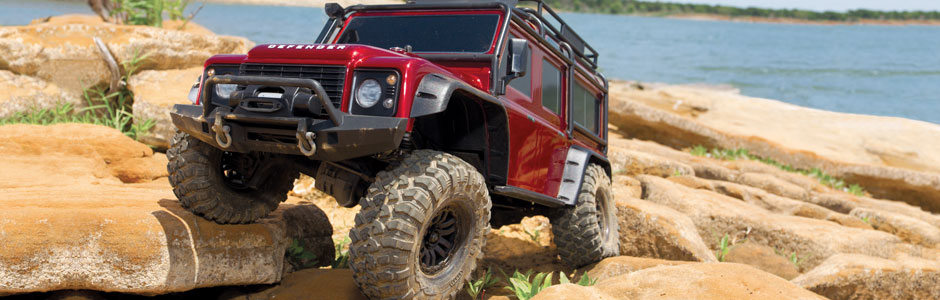 TRX-4 Defender (#82056-4) Red